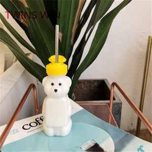 Supporto misto lotto portatile orso contenitori bottiglia <span class=keywords><strong>di</strong></span> succo <span class=keywords><strong>di</strong></span> plastica comodo da usare caffè orso tazza Boba - Product Image 5