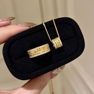 ชุดเครื่องประดับเงินแท้ 925 ดีไซน์กิ่งทองประดับหยก ใบข้าว แหวน สร้อยคอ สไตล์หรูหราไฮเอนด์ - Product Image 1