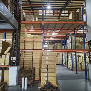 ถังเก็บน้ำรถยนต์แบบมีแรงดันสำหรับรถยนต์ถังเก็บน้ำสำหรับรถยนต์แบบใช้แล้ว2025 - Product Image 1