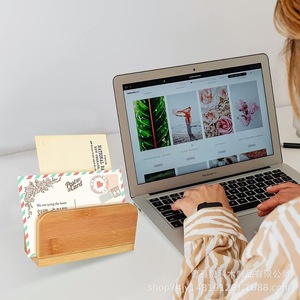 Organizador de correo de bambú y madera para escritorio, estante de almacenamiento minimalista para sobres y papeles - Product Image 2