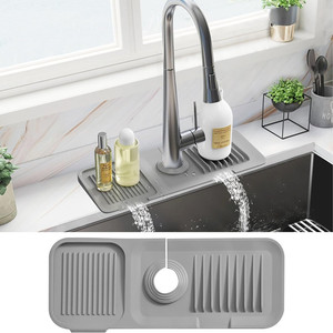 Nuovo paraspruzzi per <span class=keywords><strong>lavello</strong></span> del rubinetto della cucina, <span class=keywords><strong>tappetino</strong></span> per raccoglitore d'acqua del rubinetto in <span class=keywords><strong>Silicone</strong></span> - Product Image 1