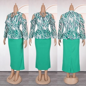 J0756 Robes Africaines Tendance pour Femmes – Ensemble Décontracté et Élégant 2 Pièces avec Manches Longues Illusion et Col en V, Imprimé Africain – Robe de Bureau pour Dames - Product Image 3