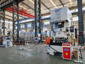 Machine <span class=keywords><strong>de</strong></span> fabrication <span class=keywords><strong>de</strong></span> joints <span class=keywords><strong>de</strong></span> <span class=keywords><strong>culasse</strong></span> automatique Tôle d'acier <span class=keywords><strong>pour</strong></span> métal Poinçonneuse <span class=keywords><strong>de</strong></span> joints plats avec moule - Product Image 4