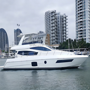 Yacht à moteur de 62 pieds (18,33 m) avec deux moteurs de 257 kW, 16 nœuds, cabine complète, salle KTV, système audio <span class=keywords><strong>JBL</strong></span>, comptoir en marbre, bateau de location, usine OEM - Product Image 1