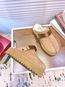 Botas de Nieve Clásicas Unisex de Alta Calidad de Diseño Lujoso, Serie Uggs, Parte Superior de Tela de Algodón, Suela de Goma, Aptas para - Product Image 4