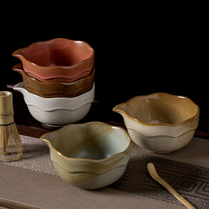 Tazón de Cerámica Japonés para Matcha, con Borde Ondulado, Textura Ondulada, Multicolor Esmaltado, con Boquilla, <span class=keywords><strong>Tradicional</strong></span>, Resistente al Calor, Chawan - Product Image 1