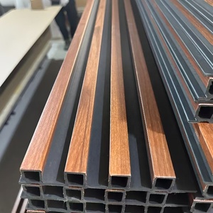 Panel de Pared Decorativo de PVC WPC con Diseño de Madera Alternativa, Estilo Moderno, para Interiores, para Paredes de TV - Product Image 1