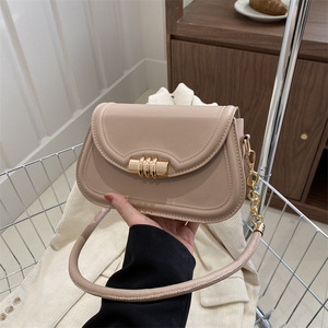 Sac fourre-tout vintage tendance THK sacs à bandoulière en cuir Pu pour femmes sacs à main à bandoulière avec chaîne pour femmes mini sacs à main de voyage - Product Image 1