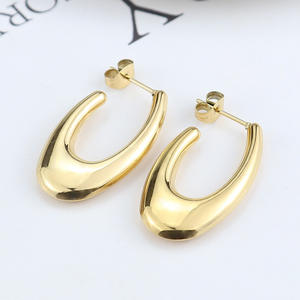 Boucles d'oreilles en acier au titane en forme de C Boucles d'oreilles creuses en acier inoxydable pour femmes - Product Image 5