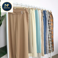 Vêtements d'occasion - Pantalons décontractés pour femmes pour l'automne/hiver, disponibles en velours, en velours côtelé ou en coton. Quantité de commande : 100 kg