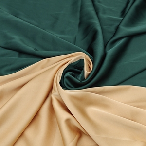 100% <span class=keywords><strong>Polyester</strong></span> sang trọng bóng kim loại lỏng <span class=keywords><strong>satin</strong></span> vải cuộn Trắng Tiếng Anh <span class=keywords><strong>satin</strong></span> cho đám cưới & Hàng may mặc cho cô gái - Product Image 4