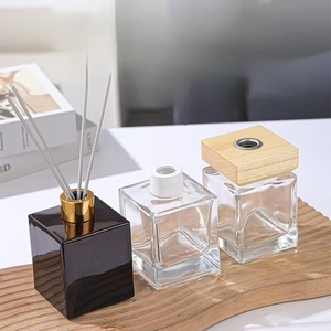 Vente en gros de flacons d'aromathérapie en verre de luxe irréguliers personnalisés, nouveaux, 50 ml, 100 ml, flacon réutilisable - Product Image 6