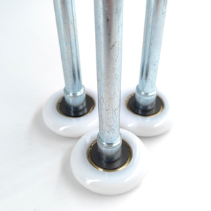 Rueda/rodillo de guía de nailon de 2 pulgadas con cubierta antipolvo <span class=keywords><strong>y</strong></span> rodamiento en el interior <span class=keywords><strong>para</strong></span> pieza de puerta de garaje deslizante seccional - Product Image 5