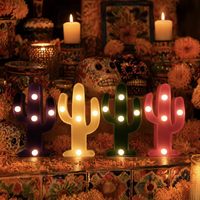 Lampe décorative LED en plastique en forme de cactus, idéale pour les fêtes mexicaines, le festival du 5 mai, la décoration de bureau ou de chambre, éclairage festif