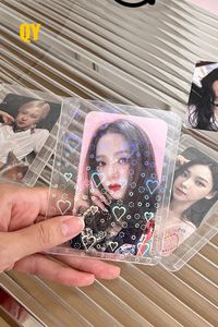YY Fundas Rígidas Transparentes para Tarjetas, Diseño Estrella y Corazón Holográfico para Photocards Kpop - Product Image 4