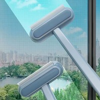Grattoir multifonctionnel pour poils d'animaux de compagnie Épilation collante pour chats Épilation des chiens Brosse double face pour nettoyer les tapis et les canapés.