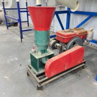 Nouvelle Presse à Granulés d'Aliments Rapide et Économique en Temps, Vitesse de Granulation Élevée, Production Quotidienne Optimale, Construction en Acier Allié, Tension 220V/380V, 50-3000kg/h