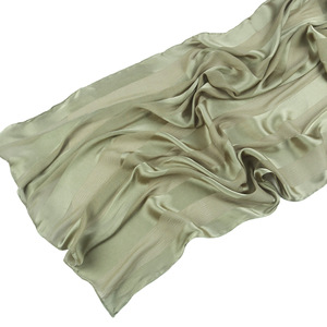 Ánh sáng lung linh <span class=keywords><strong>Hijabs</strong></span> 2025 bán buôn trực tuyến hồi giáo mặc giản dị phụ nữ trên khăn Breathable Polyester Crepe phong cách cho Muslim hijab - Product Image 6
