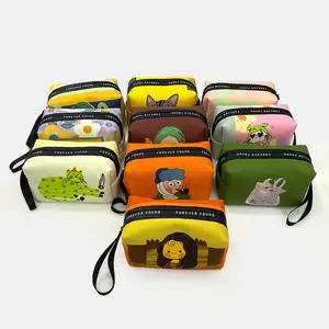 2024 New Wholesale Women's Cute Cartoon Design Makeup Personalized Custom Daily Life Pouch Cosmetic Bag With Handle For Girls