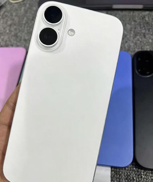 Wholesale Brand New Officially Renewed for 16 Plus 128GB 8GB RAM 5G Mobile Phone sealed Delivery No SIM Restrictions Globally