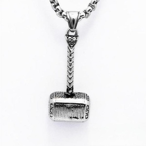 Pendentif Marteau de Thor Argenté, Collier de Noël, Bijou Tendance, Pendentif Chaîne de Pull en Acier Inoxydable 316L, Bijoux pour Homme - Product Image 3