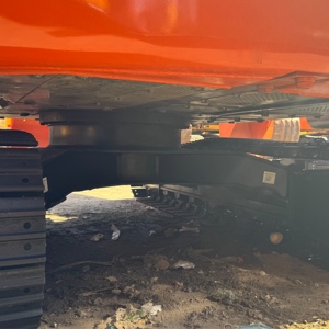 Excavadora hidráulica Hitachi ZX130 de 13 toneladas con alta fuerza de excavación, equipo de construcción para excavación de zanjas y trabajos en suelos duros. - Product Image 6