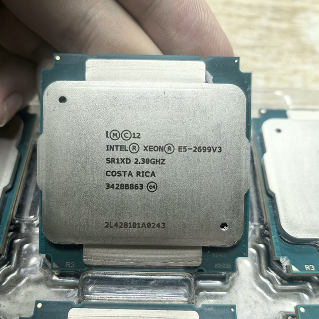 Intel Xeon E5-2699 V3 2.3 GHz 18 Cores 36 Threads TDP 145 W LGA 2011-3 Sever Processor