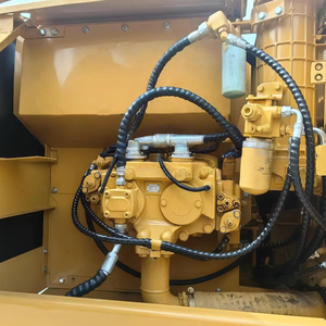 Excavatrice sur chenilles Caterpillar d'occasion pour 320CL 2019, poids opérationnel de 20 tonnes, capacité de la benne de 1,38 m³, moteur Mitsubishi, soupapes Eaton - Product Image 4