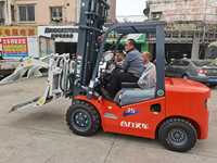 Chariot élévateur diesel Heli de Chine 2, 3 et 5 tonnes avec déplaceur latéral et fourches réglables pour palettes