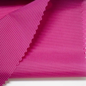 Venta al por mayor de Nylon poliéster trama tela Spandex <span class=keywords><strong>para</strong></span> <span class=keywords><strong>protector</strong></span> <span class=keywords><strong>solar</strong></span> forro de ropa deportiva - Product Image 4