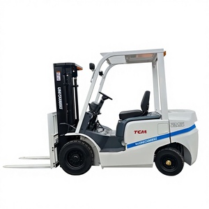 TCM 2.5 Ton Used Diesel Forklift with Hydraulic Side Shifter Solid Tires Low <b>Hours</b> - Product Image 1