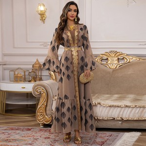 Abito Musulmano di Lusso <span class=keywords><strong>Aya</strong></span> 469 per Donne, Vestito Dubai con Ricami in Rete, Abbigliamento Islamico Femminile, Set <span class=keywords><strong>Aya</strong></span> 2 Pezzi - Product Image 1