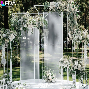 Arche de mariage en métal argenté brillant de luxe LEDA, très vendue, pour événements de mariage - Product Image 2