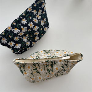 <span class=keywords><strong>Youna</strong></span> Minimalement Conçu Daisy Flower Makeup Bag Sac en tissu portable Sac de rangement de grande capacité - Product Image 3
