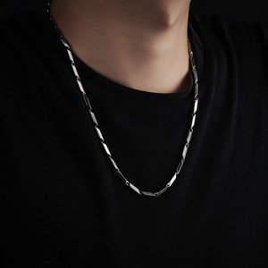 Stilvolle und Schlichte Edelstahl Trendige Gliederkette Halskette Unisex Vergoldet Party Geschenk Halskette - Product Image 4