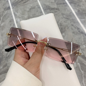 Frameless Cut Edge <b>Sunglasses</b> Metal <b>Gradient</b> Grey Lens Fashionable Commute Style - Product Image 4