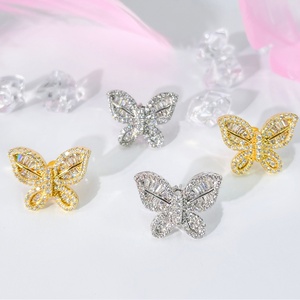 Pendientes Coreanos de Moda, Pendientes de Mariposa con Circonita Cúbica de Lujo, Chapados en Oro, para Mujer - Product Image 1