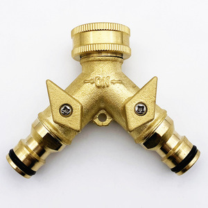ข้อต่อทองเหลืองรูปตัว Y ขนาด 1/2 นิ้ว สำหรับต่อสายยางรดน้ำในสวน - Product Image 1