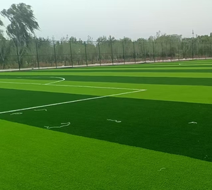 Tappetino da giardino artificiale decorativo per esterni Tappeto in plastica verde alto 30mm barriera per la scuola materna e decorazione per esterni con piante verdi - Product Image 2