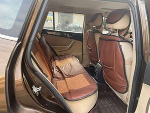 Auto Usado Zhong Hua V5 Familiar SUV 2012 2013 2014 para Viajes de Negocios, Conducción de Larga Distancia, Lujo y Comodidad - Product Image 4
