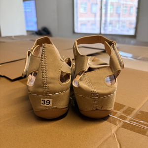 Sandales à talons de créateur en gros pour femmes, styles compensés et à enfiler à motif floral, chaussures d'été décontractées pour femmes, Nouveaux produits 2026 - Product Image 5