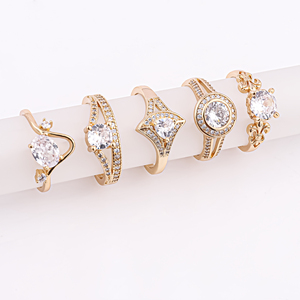 Bijoux de Mariage Personnalisés en Gros <span class=keywords><strong>Bagues</strong></span> de Fiançailles et de Mode en Zircon Cubique Bague <span class=keywords><strong>Plaqué</strong></span> <span class=keywords><strong>Or</strong></span> 18K pour Femme Cadeau de Fête - Product Image 3
