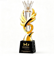 Trophée en métal personnalisé en forme de couronne, plaques gravées étanches pour cérémonie de remise des prix d'entreprise