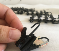 Mini clip suspendu