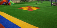 Gazon artificiel d'usine, gazon synthétique durable, tapis vert de 30 à 50 mm, gazon artificiel pour l'aménagement paysager des jardins
