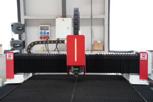 Máquina de Corte <span class=keywords><strong>Láser</strong></span> de Fibra CNC SIGN de 3000W con Enfriamiento por Agua para Chapa de Acero Inoxidable, 3 Ejes, Alta Precisión, Servo AC - Product Image 3