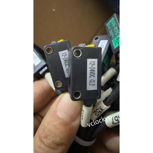 TAKEX GN-R7C PHOTOELECTRIC SENSOR <b>USED</b> GOOD CONDITION - Product Image 4