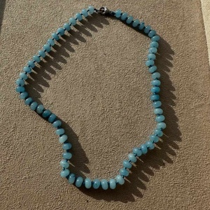 Collier ras du cou délicat en perles de pierres précieuses, avec breloques étanches et pendentif en acier inoxydable plaqué or, pour femme - Product Image 5