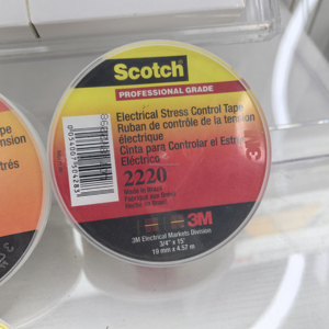 Ruban isolant 3M 2220 simple face en mastic vinyle <span class=keywords><strong>gris</strong></span>, résistant aux intempéries, pour le contrôle des tensions électriques - Product Image 2