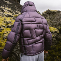 Veste matelassée technique légère et respirante en nylon ripstop métallisé, avec design OEM/ODM, grille thermique et multiples fermetures éclair, pour l'extérieur